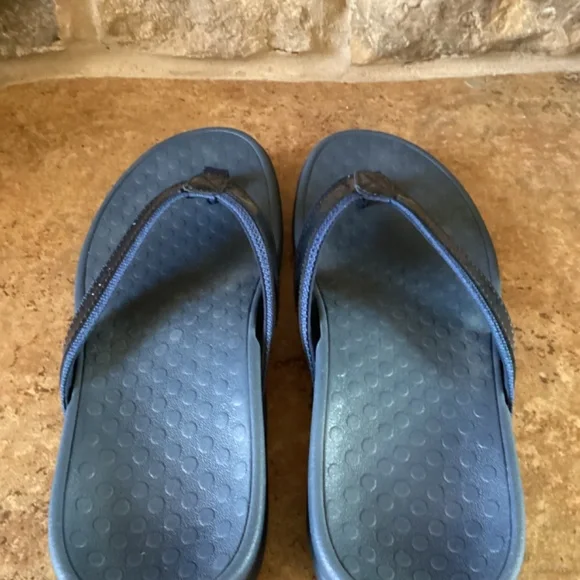 Vionic Tide Size 7 Navy Blue Women's Flip Flops Sandals Arch Support - Picture 2 of 7